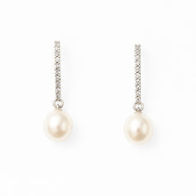Load image into Gallery viewer, Alicia White Zircon Natural Pearl Silver Earrings