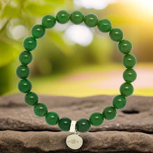 Load image into Gallery viewer, Green Aventurine Flat Silver Bead Bracelet (8 MM)