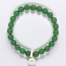 Load image into Gallery viewer, Green Aventurine Flat Silver Bead Bracelet (8 MM)