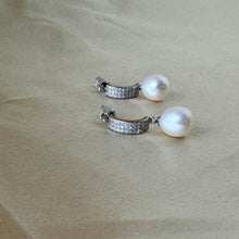 Load image into Gallery viewer, VENETIAN Zircon White Drop Pearl Silver Earrings