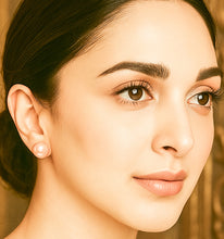 Load image into Gallery viewer, Pink Natural Pearl Silver Earrings (11 MM)