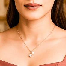 Load image into Gallery viewer, Rose Gold Snowflake Pearl Pendant Silver Necklace