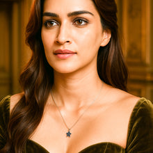 Load image into Gallery viewer, Minimal Silver Necklace With Star Blue Zircon