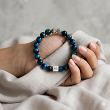 Load image into Gallery viewer, Blue_Tiger_eye_Infinity_Crystal_Bracelet_1