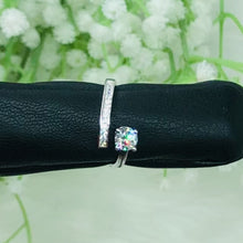 Load and play video in Gallery viewer, White Zircon Solitaire Interlock Adjustable Silver Ring