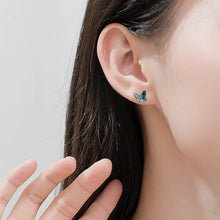 Load image into Gallery viewer, Blue Butterfly Swarovski Silver Necklace Set