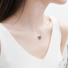 Load image into Gallery viewer, Blue Butterfly Swarovski Silver Necklace Set