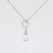 Load image into Gallery viewer, Heart au Pearl Pendant Lariat Silver Necklace
