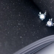Load image into Gallery viewer, Eclectic Deer Stud Silver White Zircon Earrings