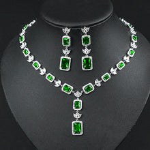 Load image into Gallery viewer, Emerald Princess Cut Zircon Silver Necklace Set