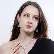 Load image into Gallery viewer, Cindrella Flowery White Zircon Silver Necklace Set