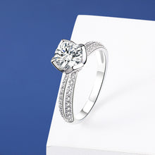 Load image into Gallery viewer, Plush Solitaire MOISSANITE Unisex Silver Ring