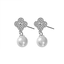 Load image into Gallery viewer, Minimal Clove White Zircon Silver Earrings