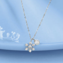 Load image into Gallery viewer, Zircon Snowflake Pearl Pendant Silver Necklace