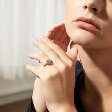 Load image into Gallery viewer, Berlin Solitaire Halo Zircon Preset Silver Ring