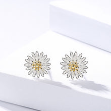 Load image into Gallery viewer, Vibrant Yellow Sunflower Silver Necklace Set