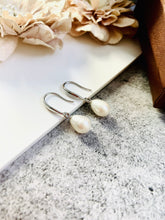 Load image into Gallery viewer, Tear Drop Natural Pearl Clip on Silver Earrings