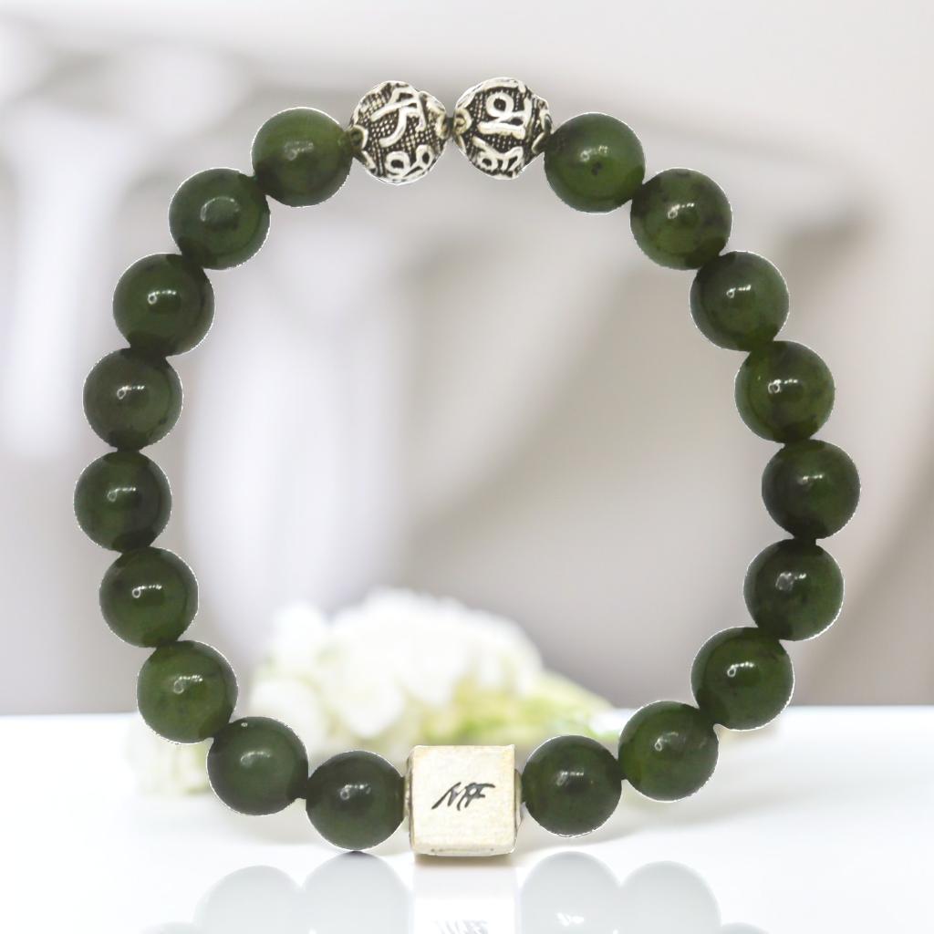 Jade Super  Infinity Round Silver Bead Bracelet (8 MM)