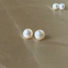 Load image into Gallery viewer, White Natural Pearl Stud Silver Earrings (11 MM)
