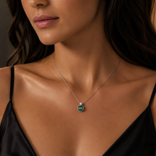 Load image into Gallery viewer, Green Swarovski Crystal Circle Pendant Silver Necklace
