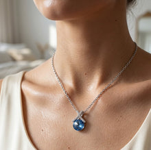 Load image into Gallery viewer, Monaco_Circle_Crystal_Silver_Necklace
