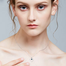 Load image into Gallery viewer, Star au Heart Swarovski Crystal Silver Necklace
