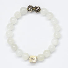 Load image into Gallery viewer, Moonstone_Infinity_Round_Bracelet_01
