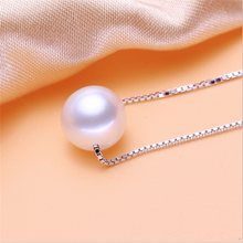 Load image into Gallery viewer, Single White Pearl Pendant Silver Necklace
