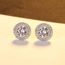 Load image into Gallery viewer, New York Solitaire Sparkling Stud Silver Earrings
