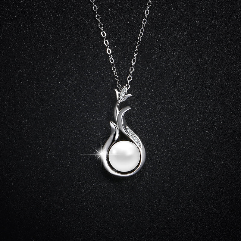 Flowery Pearl Pendant White Zircon Silver Necklace