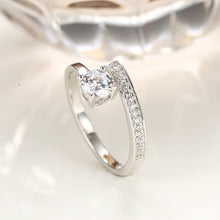 Load image into Gallery viewer, White Zircon Solitaire Interlock Adjustable Silver Ring
