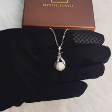 Load and play video in Gallery viewer, Flowery Pearl Pendant White Zircon Silver Necklace
