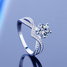 Load image into Gallery viewer, Marie de Crown MOISSANITE Adjustable Silver Ring
